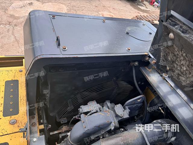 驾驶室顶部俯视（上车部件）