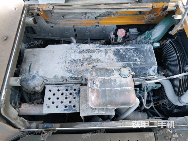 发动机室（上车部件）