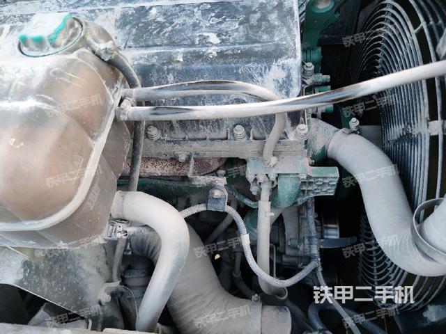 气门室盖螺丝特写（上车部件）