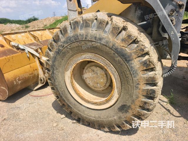 左前輪（行走機(jī)構(gòu)）