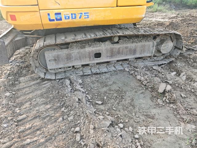 右侧履带整体 （行走机构）