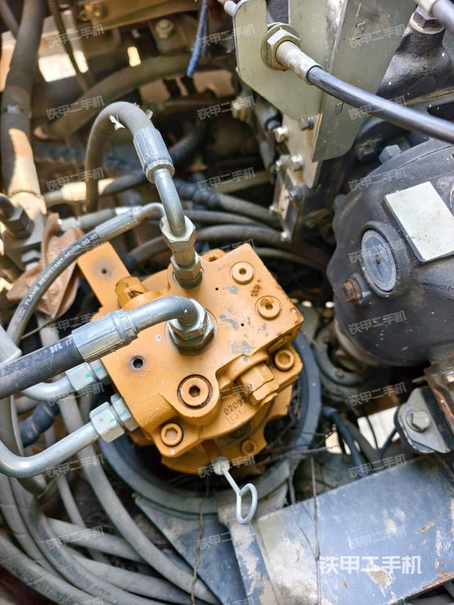 回转马达(上车部件) 回转马达(上车部件)