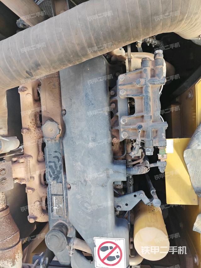 气门室盖螺丝特写(上车部件) 气门室盖螺丝特写(上车部件)