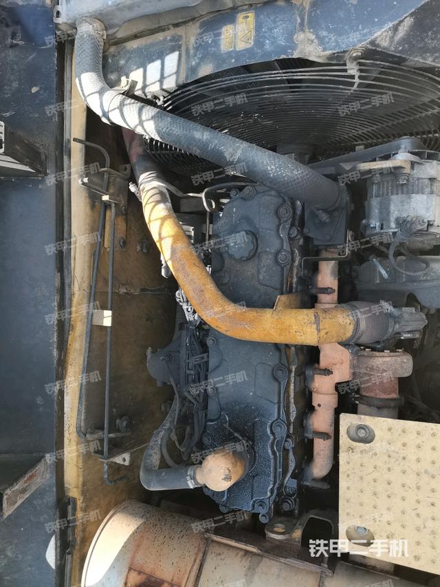 发动机室(上车部件) 发动机室(上车部件)