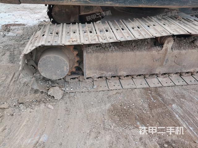 右侧行走马达盖板(行走机构) 右侧行走马达盖板(行走机构)