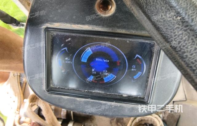 显示屏 (驾驶室部分) 显示屏 (驾驶室部分)