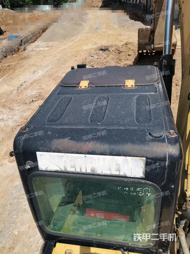 驾驶室顶部俯视(上车部件) 驾驶室顶部俯视(上车部件)