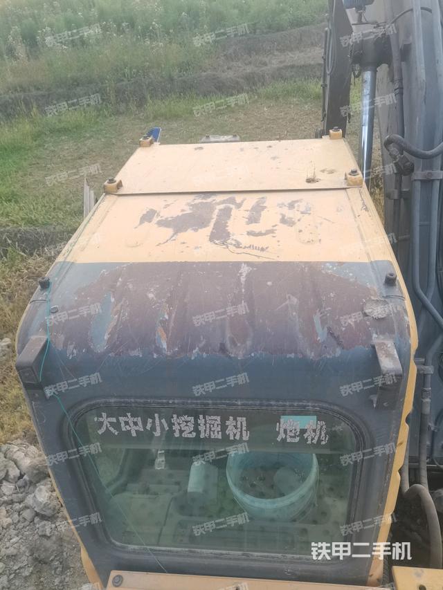 驾驶室顶部俯视(上车部件) 驾驶室顶部俯视(上车部件)