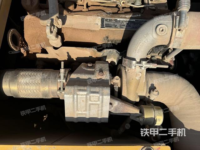 发动机整体俯视(整机外观) 发动机整体俯视(整机外观)