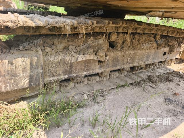 左侧行走马达盖板(行走机构) 左侧行走马达盖板(行走机构)