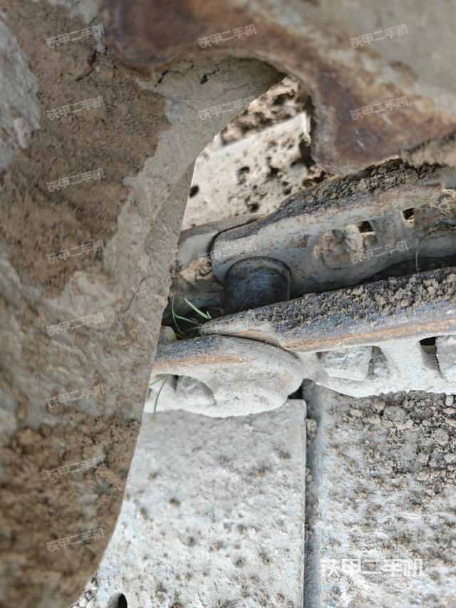 左侧行走马达盖板（行走机构）