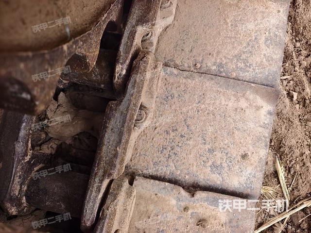 右侧行走马达盖板(行走机构) 右侧行走马达盖板(行走机构)