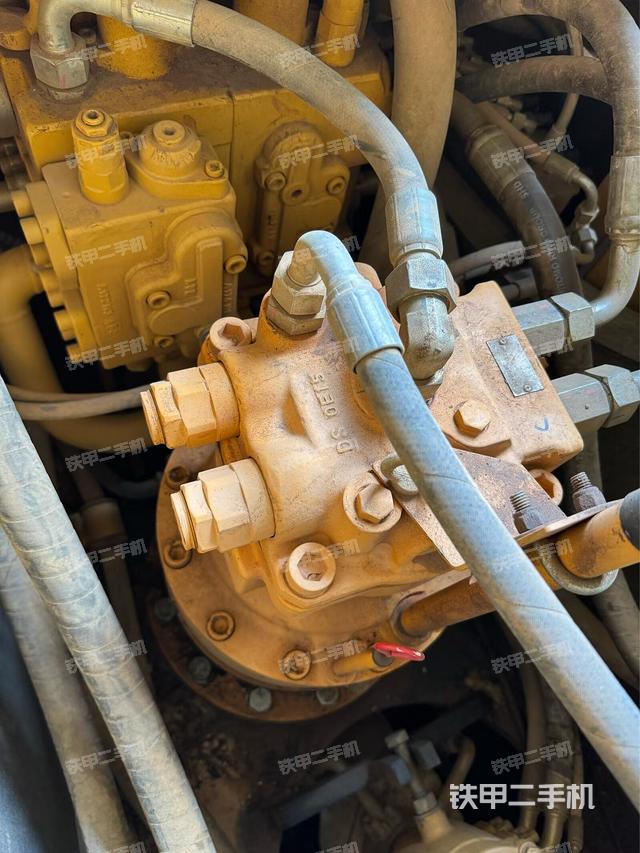 发动机室（上车部件）