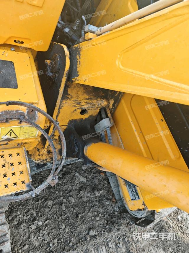 大臂整体 右侧（工作和回转装置）