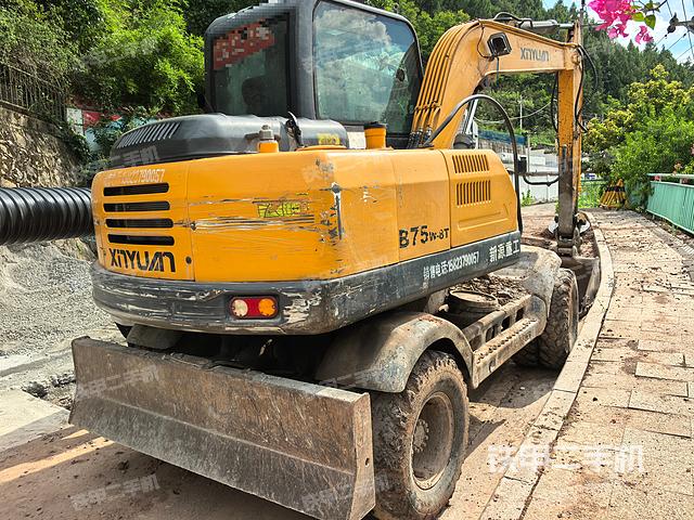 整机右后45°(整机外观) 整机右后45°(整机外观)