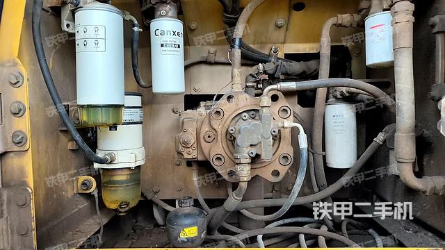 液压泵室(大件舱室) 液压泵室(大件舱室)