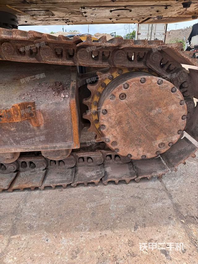 右侧履带整体（行走机构）