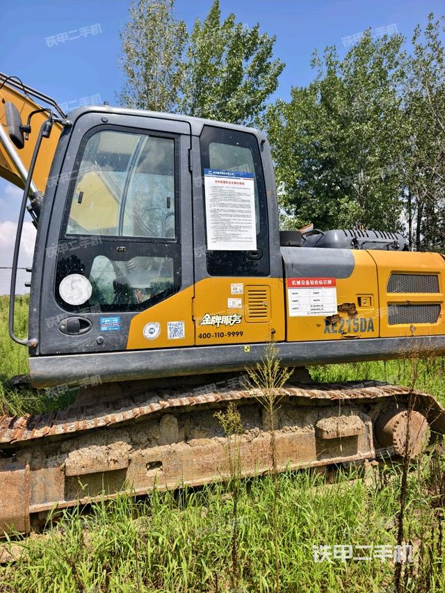 驾驶室左前45度(驾驶室部分) 驾驶室左前45度(驾驶室部分)