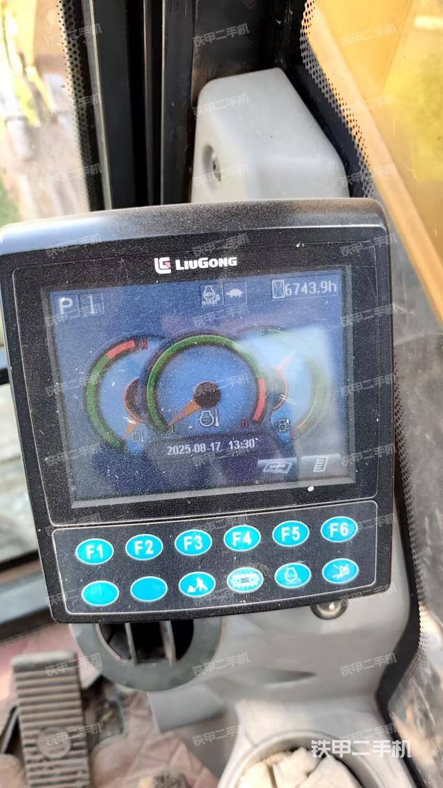 显示屏 （驾驶室部分）