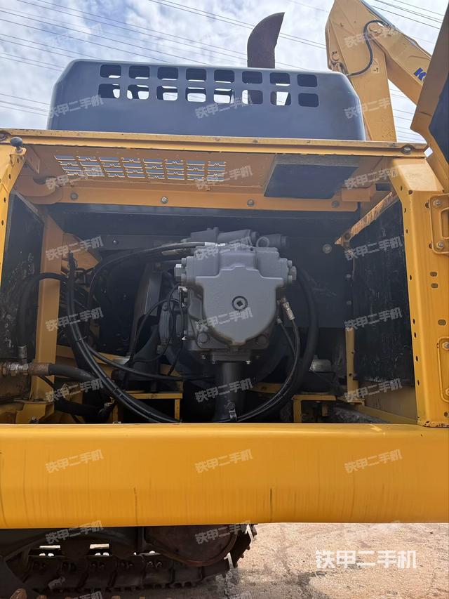 液压泵斜45 左（大件舱室）