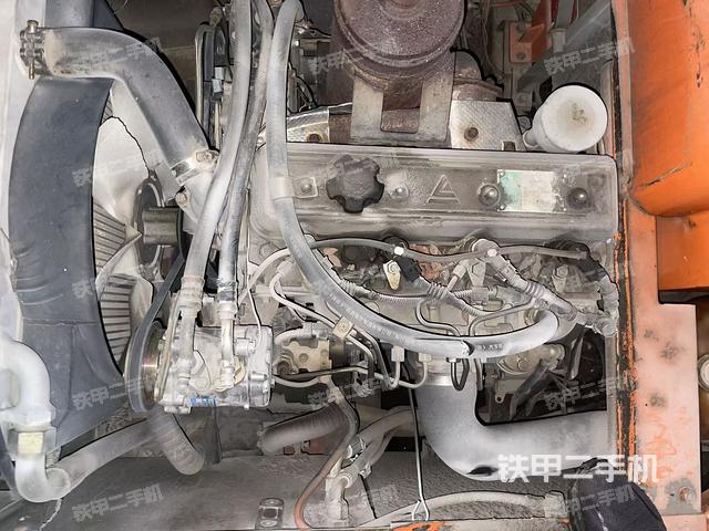 发动机整体俯视(整机外观) 发动机整体俯视(整机外观)