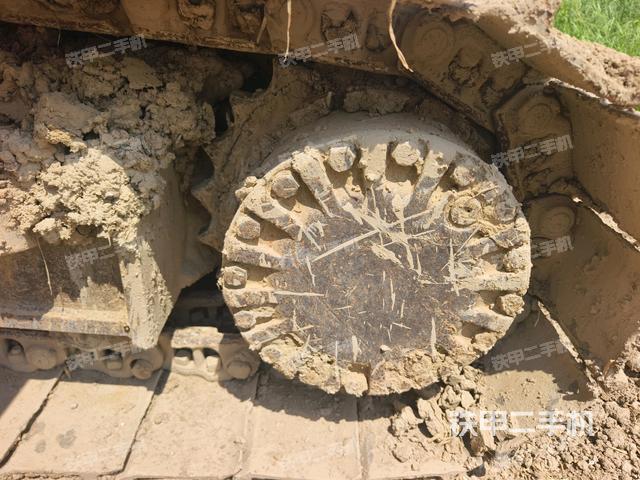 右导向轮(行走机构) 右导向轮(行走机构)