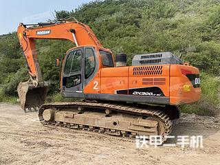 斗山DX300LC-9C挖掘机实拍图片