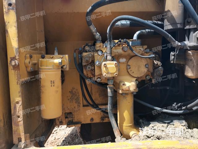 液压泵斜45 左(大件舱室) 液压泵斜45 左(大件舱室)