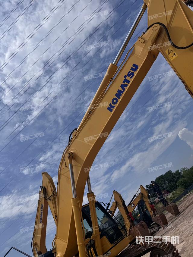 大臂整体 右侧（工作和回转装置）