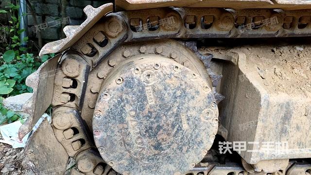 右驱动轮(行走机构) 右驱动轮(行走机构)