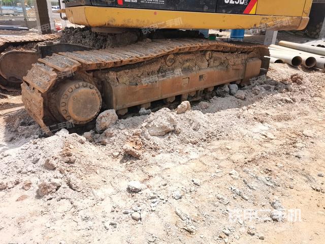 左侧履带整体 (行走机构) 左侧履带整体 (行走机构)