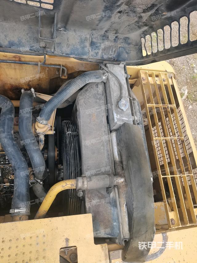 水箱+风扇特写(上车部件) 水箱+风扇特写(上车部件)