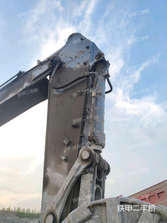 小臂整体右前（工作和回转装置）