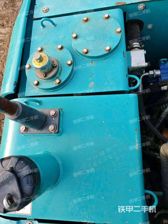 大臂整体 右侧（工作和回转装置）