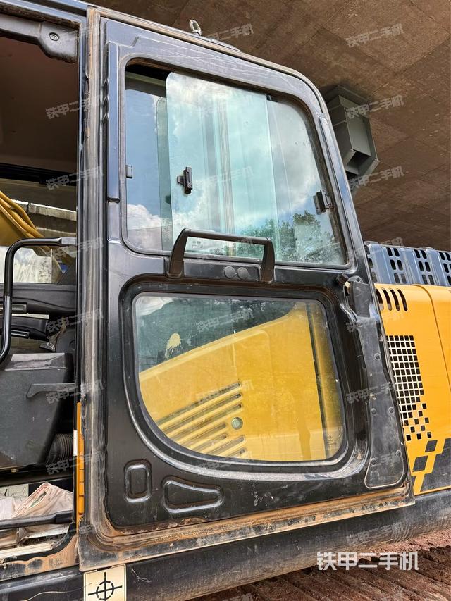 显示屏 （驾驶室部分）