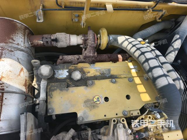 增压器特写(上车部件) 增压器特写(上车部件)