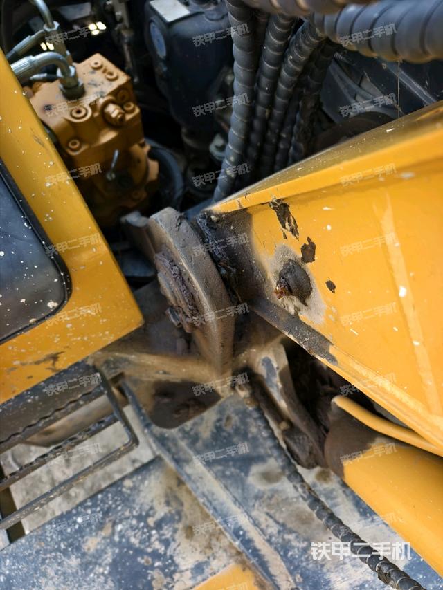 大臂根部 斜(工作和回转装置) 大臂根部 斜(工作和回转装置)