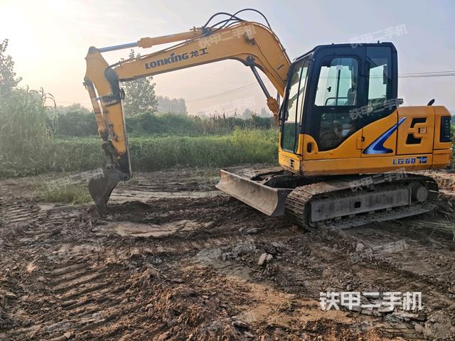 龙工LG6075挖掘机