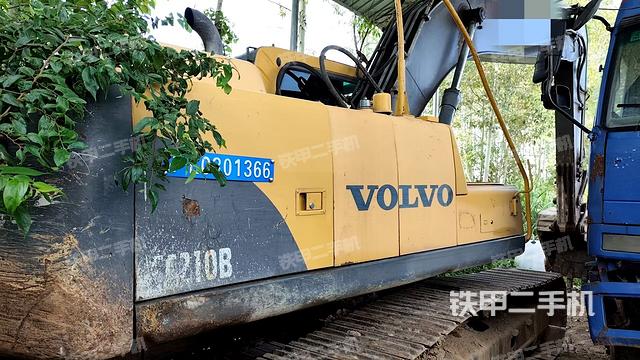 右后45(整机外观) 右后45(整机外观)