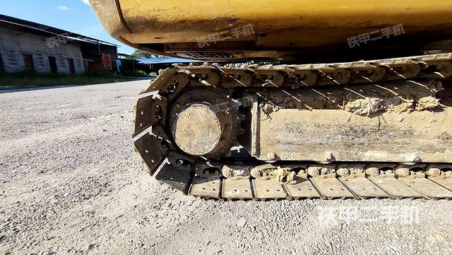 左驱动轮(行走机构) 左驱动轮(行走机构)