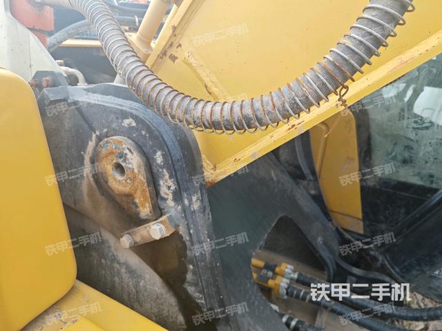 大臂根部?斜視（工作和回轉(zhuǎn)裝置）