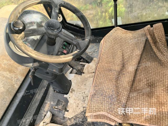 后玻璃角标(压路机驾驶室) 后玻璃角标(压路机驾驶室)