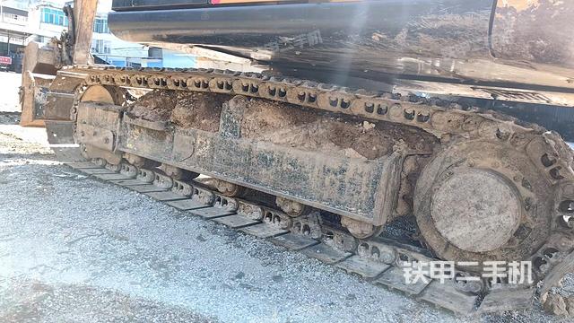 右側(cè)履帶整體?（行走機構(gòu)）