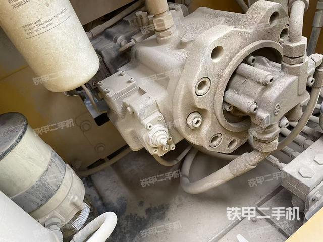 液压泵斜45 左（大件舱室）