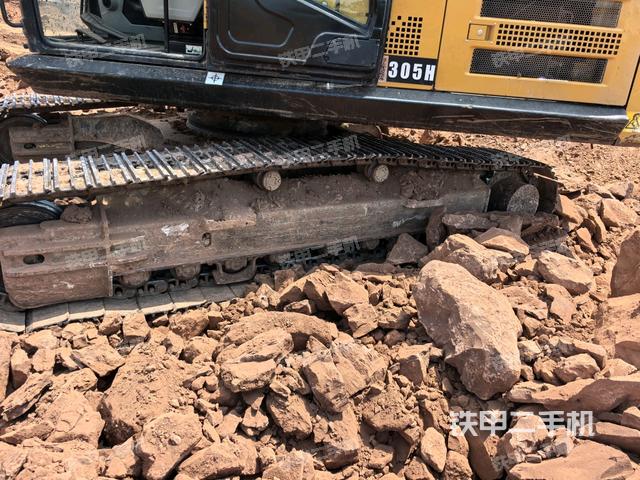 右側(cè)履帶整體（行走機構(gòu)）