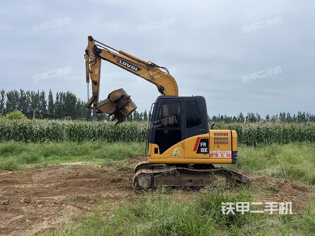 雷沃重工FR80E挖掘机