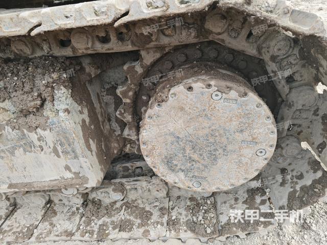 右驅(qū)動(dòng)輪（行走機(jī)構(gòu)）