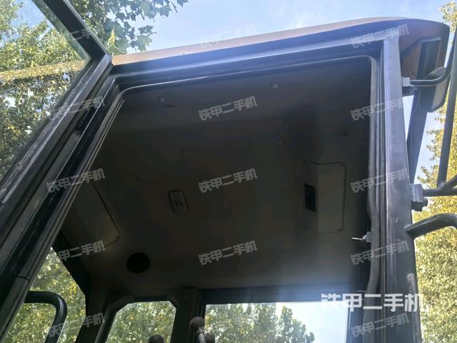 驾驶室正侧（驾驶室/操作室）