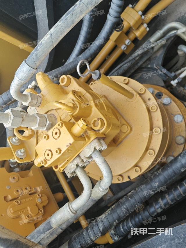 回轉(zhuǎn)馬達(dá)（上車部件）