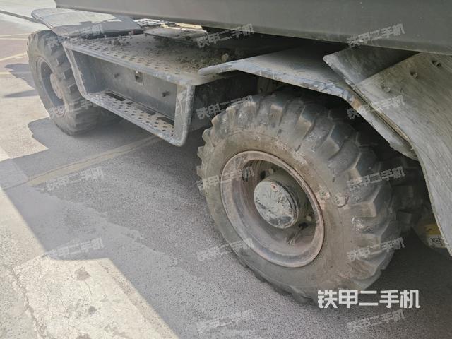 右側履帶整體（行走機構）